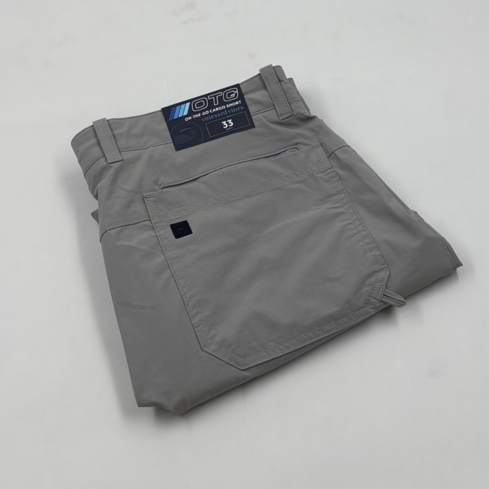 NWT Vineyard Vines On-The-Go Mens 33 Grey Performance Active Cargo 8" Shorts